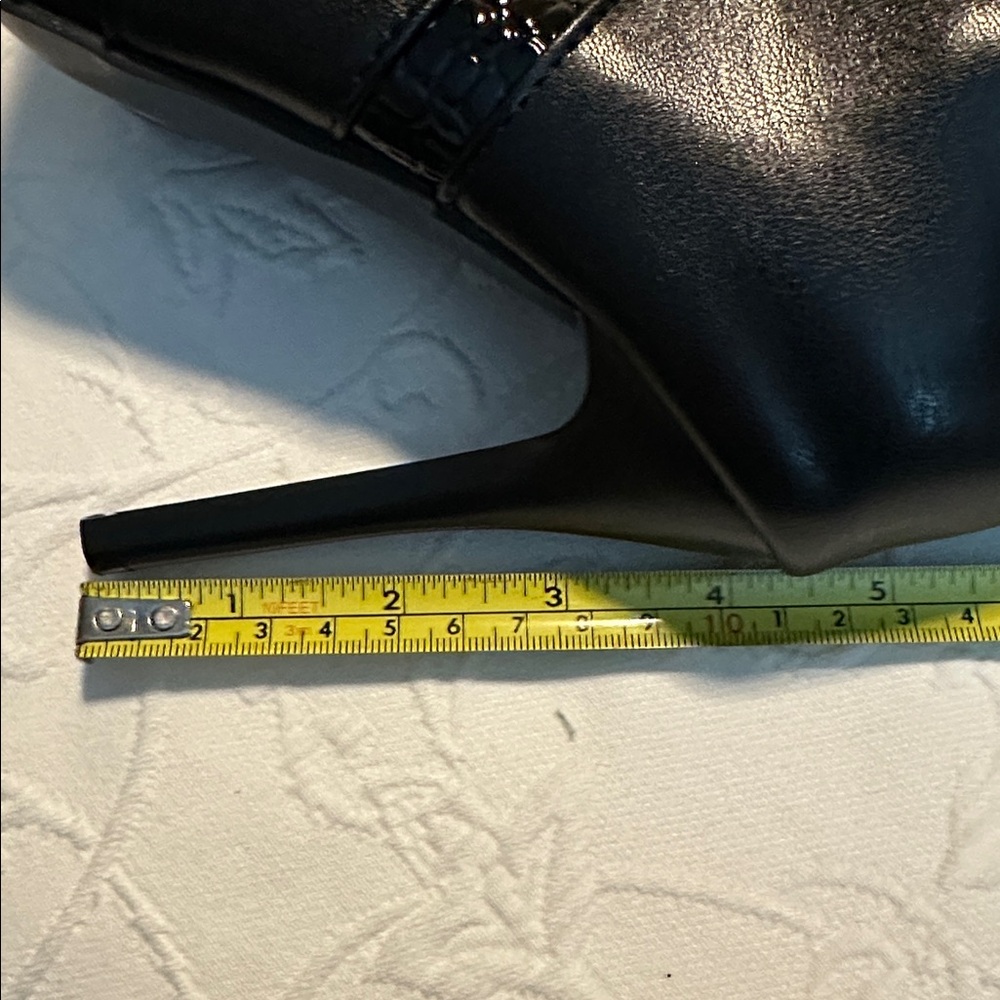 Faux Leather Black Ankle Boots Size 8.5 - Picture 5 of 7